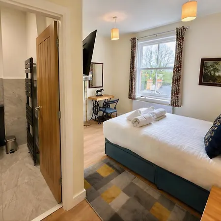 Modern 1 Double Bed-2 Single Beds Flat Centre - 5 Min Train Station-city Centre יורק