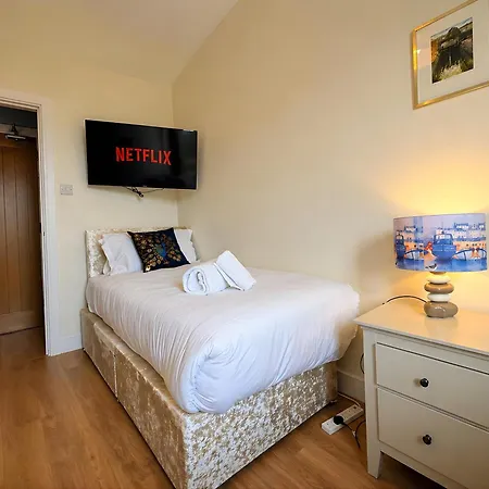 Modern 1 Double Bed-2 Single Beds Flat Centre - 5 Min Train Station-city Centre יורק